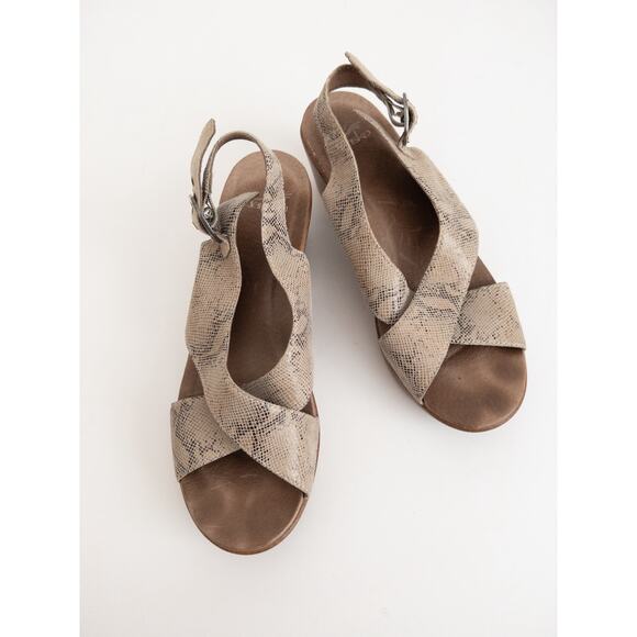 Dansko Snakeskin Clog Heel Sandal Size 41 - Picture 1 of 11